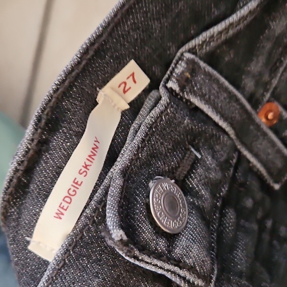 COPY - Levis Wedgie Skinny size 27 - Picture 6 of 7